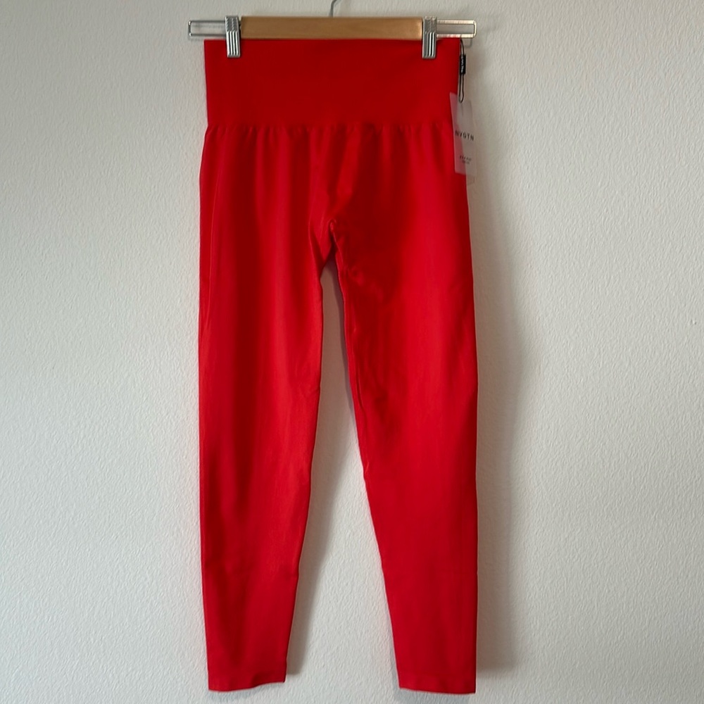 NWT NVGTN Leggings